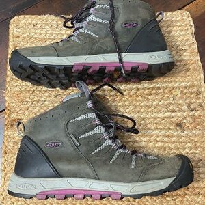 Keen - Keen Dry Women’s Ankle Hikers Gray & Purple _ Size 9 but fits like 8